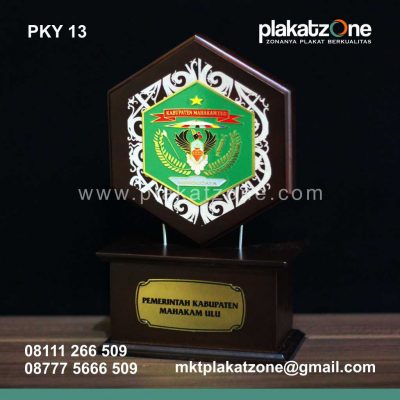 Plakat Kayu Pemerintah Kabupaten Mahakam Ulu