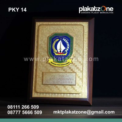 plakat kayu pemprov riau elegan