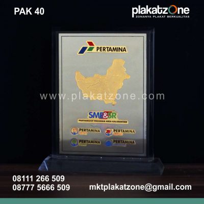 plakat akrilik pertamina elegan