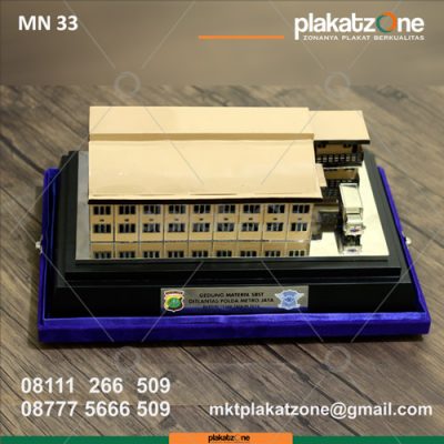 miniatur gedung materiil sbst polda metro jaya